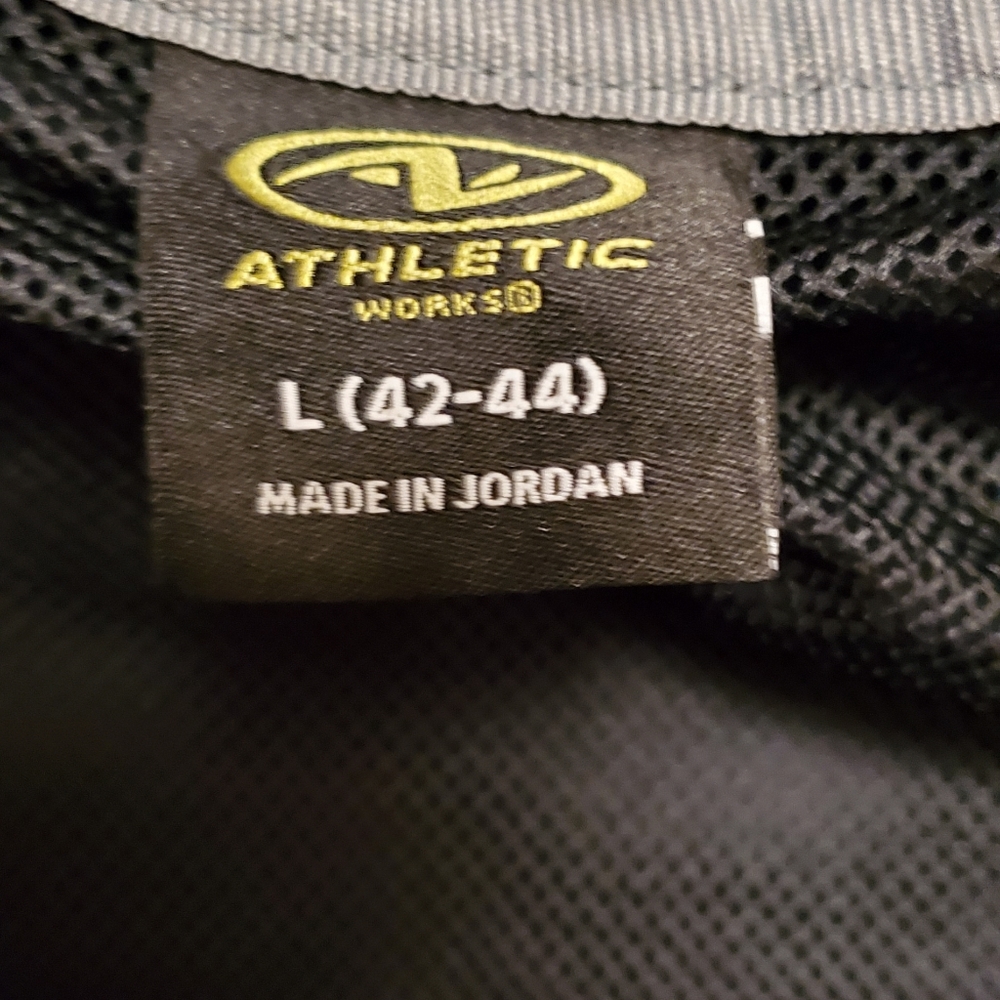 Windbreaker - Picture 6 of 6